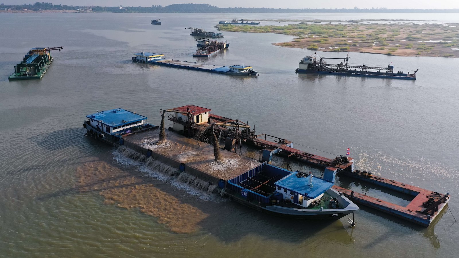 On the Mekong, Sand Mining Threatens the River and a Approach of Life